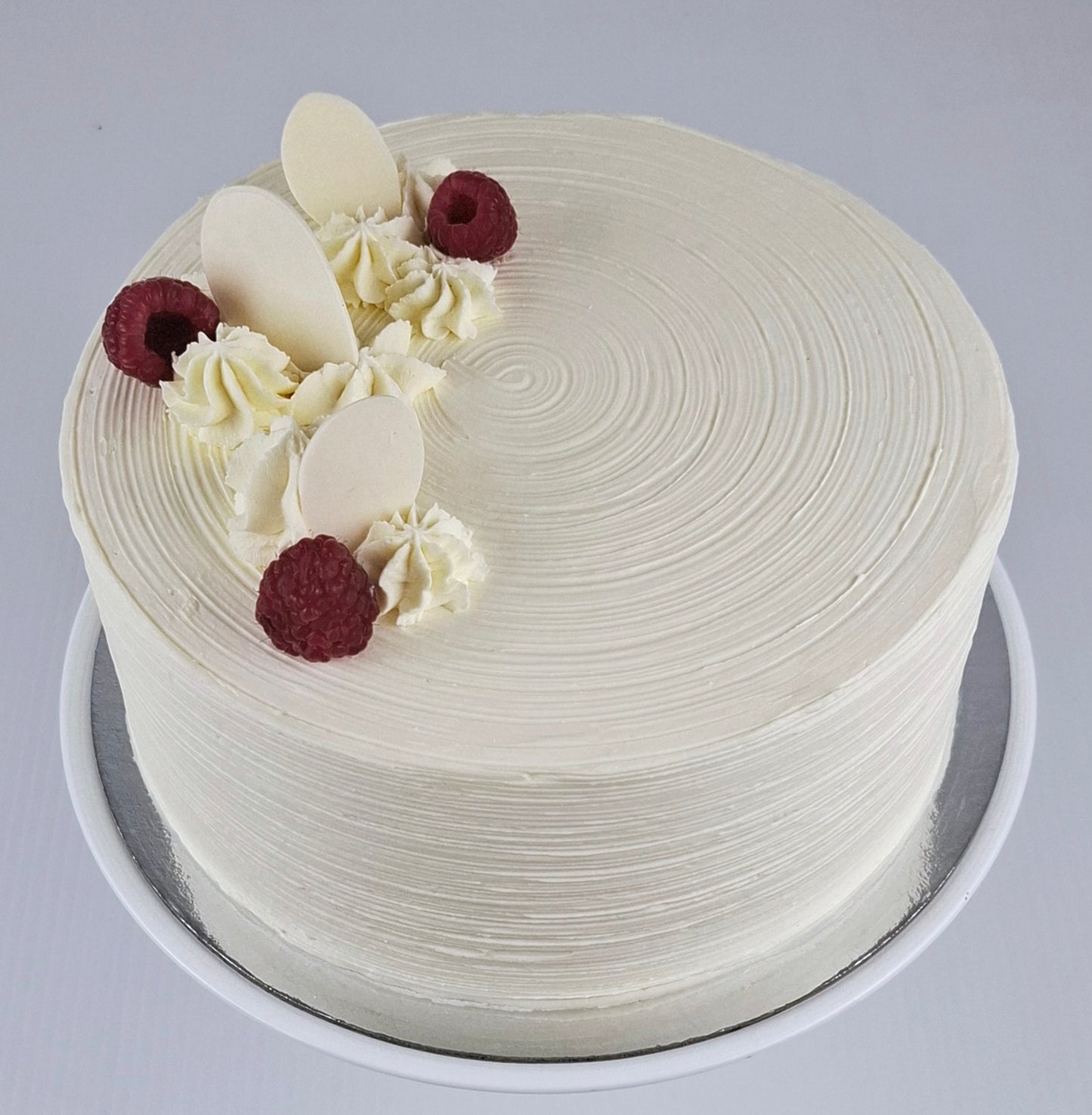 White Chocolate and Raspberry Cake